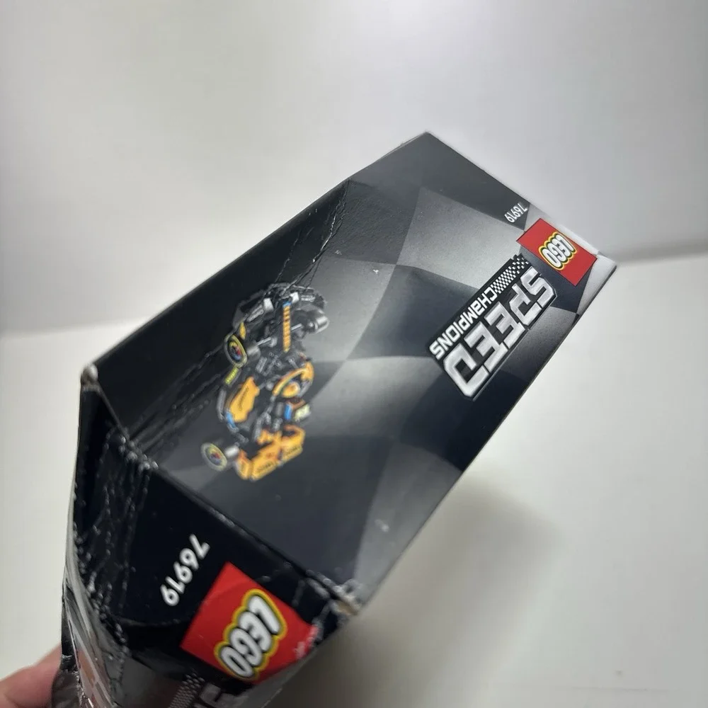LEGO Speed Champions 2023 McLaren Formula 1 Race Car Toy for Play and Display